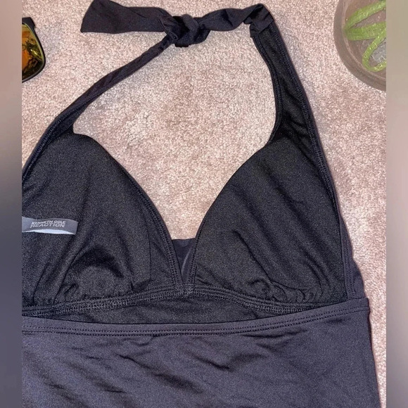 Kenneth Cole Ruffle-Licious Tiered Halter Neck Swimsuit size small black - Picture 6 of 16